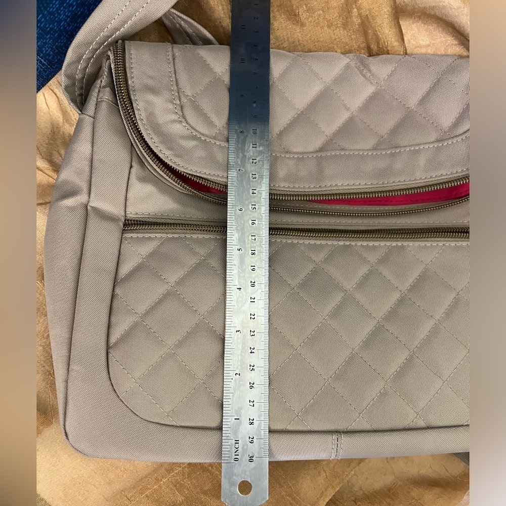Travelon crossbody travel bag - Picture 10 of 15